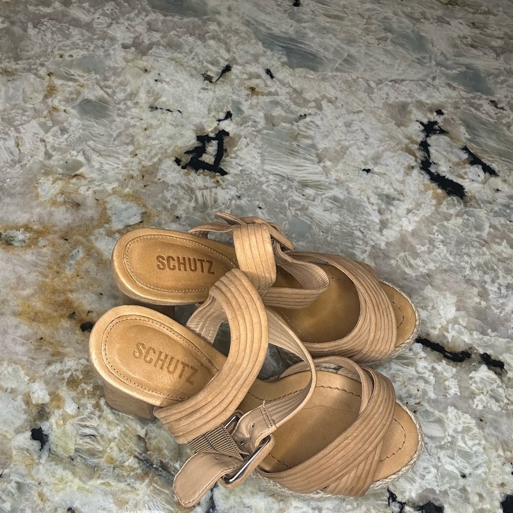 Platform Shultz all leather sandals
